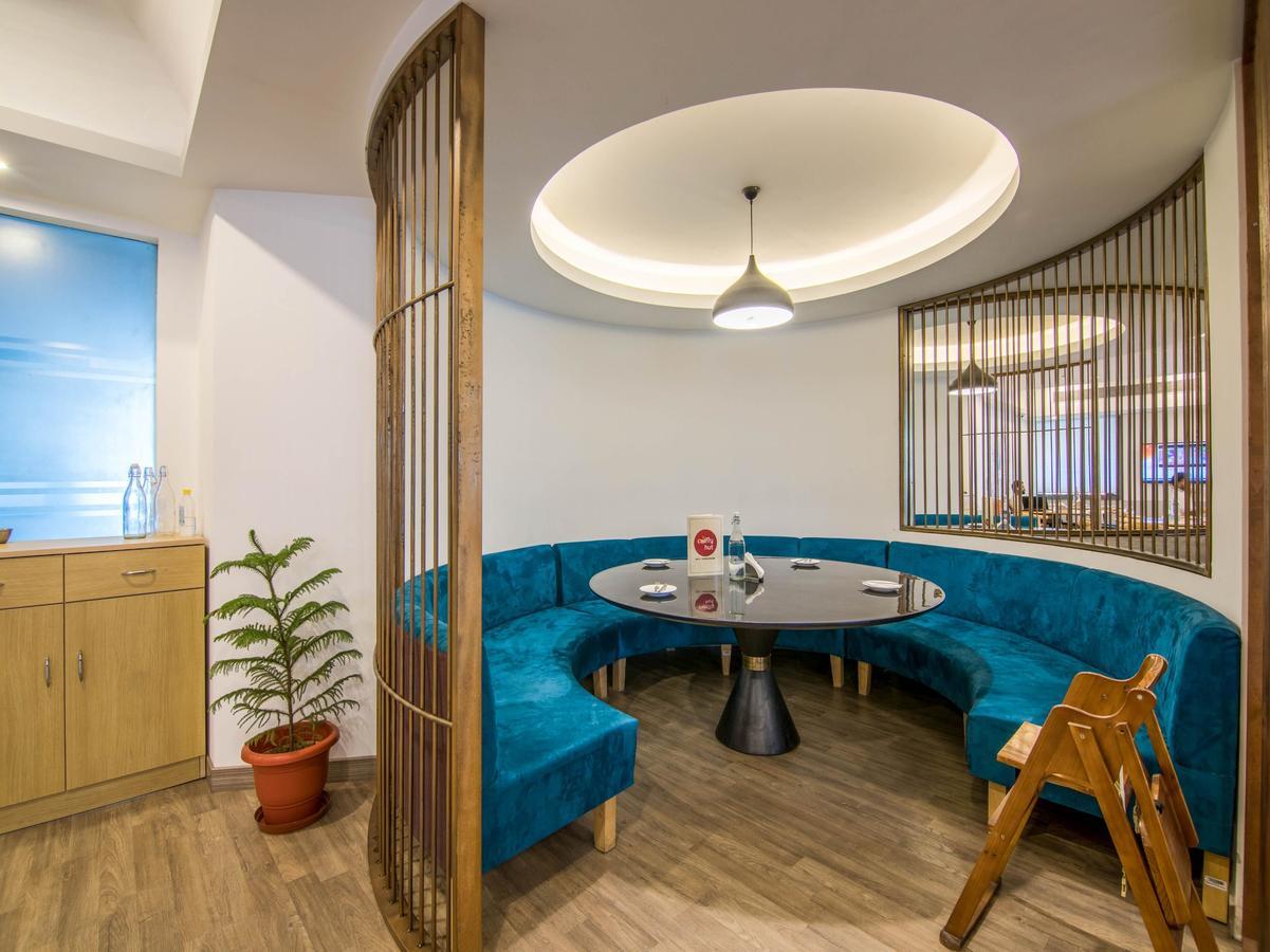 Oyo Townhouse 028 Corporate Suite Noida Esterno foto