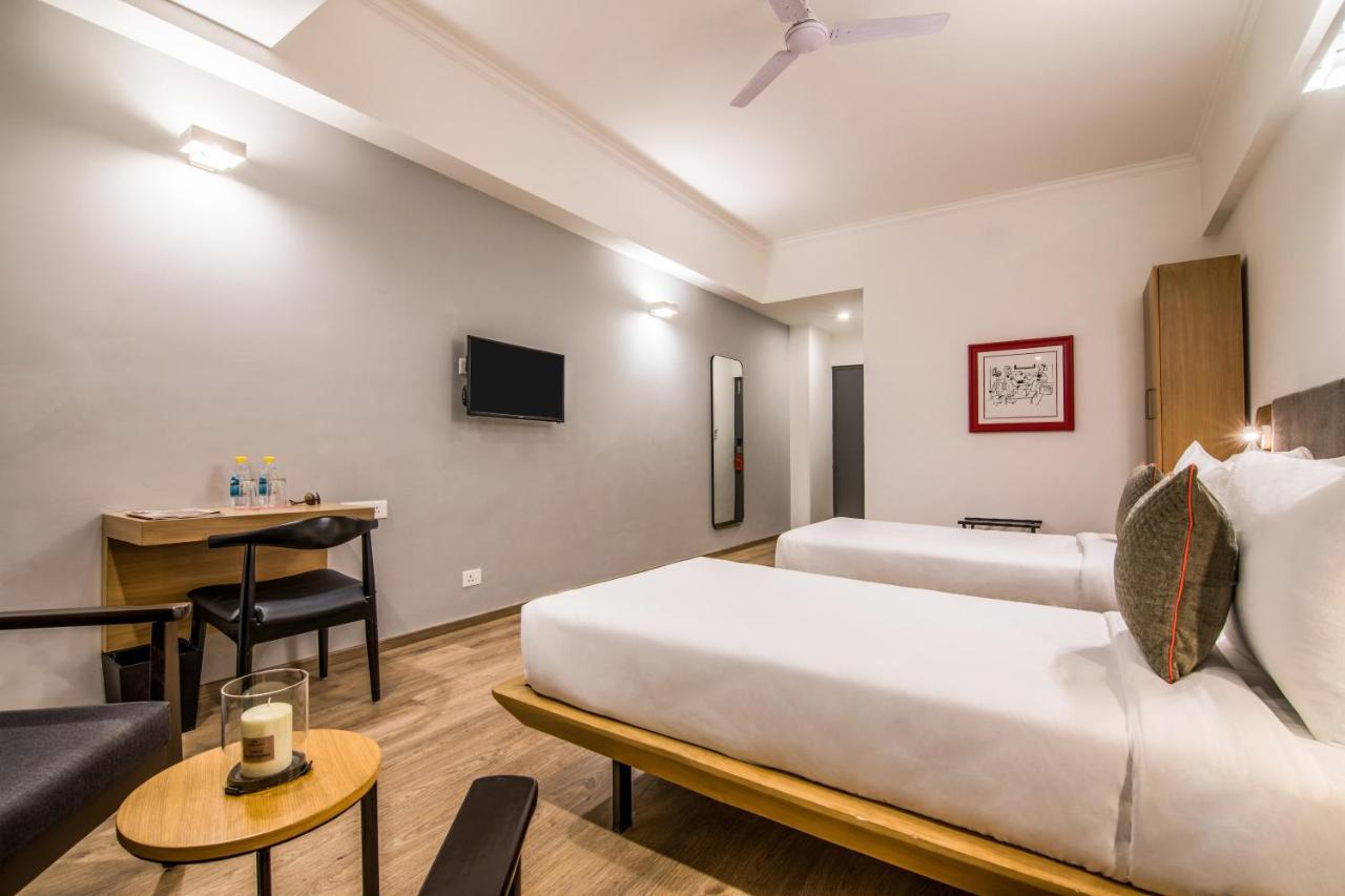 Oyo Townhouse 028 Corporate Suite Noida Esterno foto