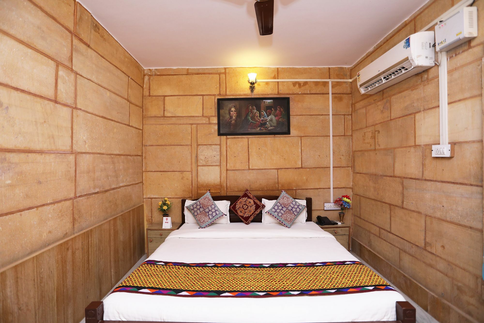 Oyo Townhouse 028 Corporate Suite Noida Esterno foto