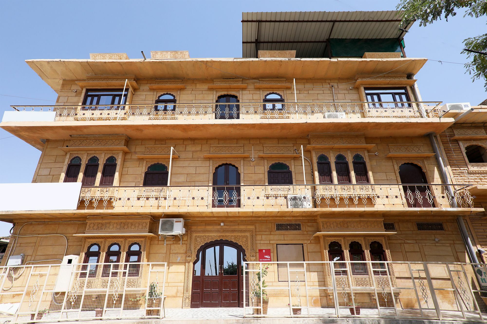 Oyo Townhouse 028 Corporate Suite Noida Esterno foto