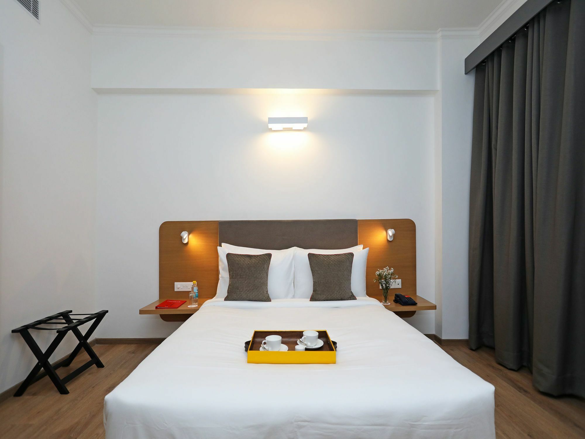Oyo Townhouse 028 Corporate Suite Noida Esterno foto