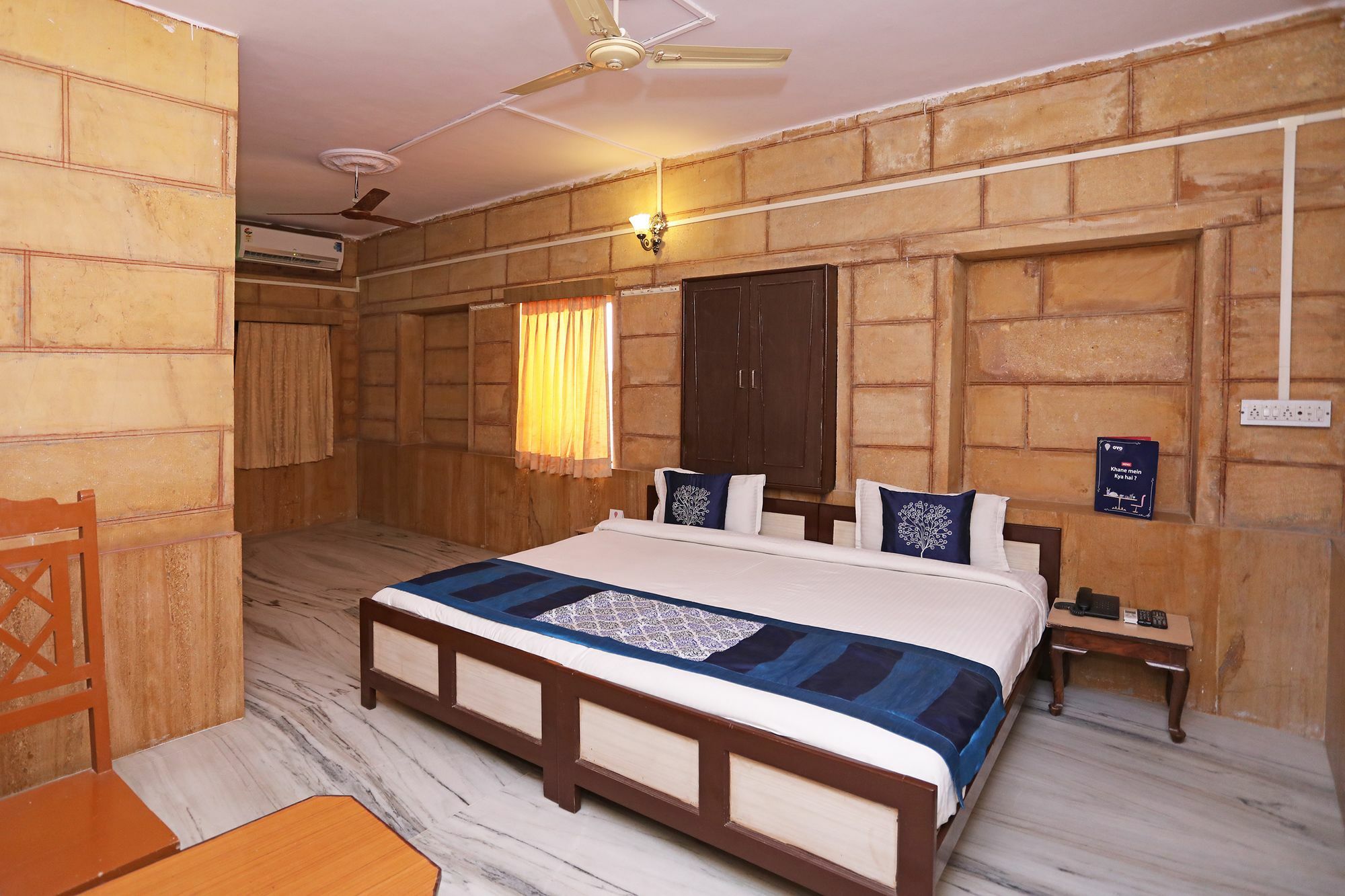Oyo Townhouse 028 Corporate Suite Noida Esterno foto