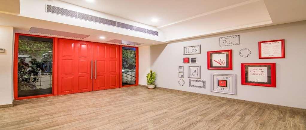 Oyo Townhouse 028 Corporate Suite Noida Servizi foto